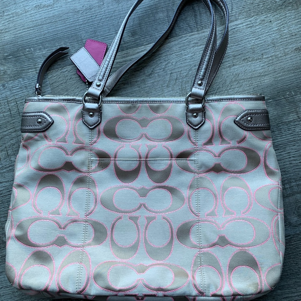 Coach Tote - Picture 2 of 9